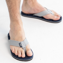 Fishing flip flops online