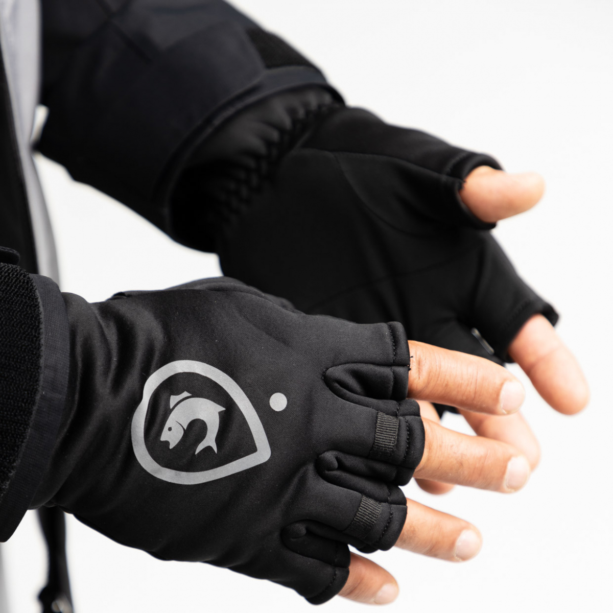 Insulated gloves Black short