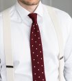 Vínová pletená kravata s bodkami