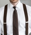 Hnedá kravata s bodkami