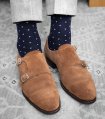Tmavomodré ponožky s bodkami