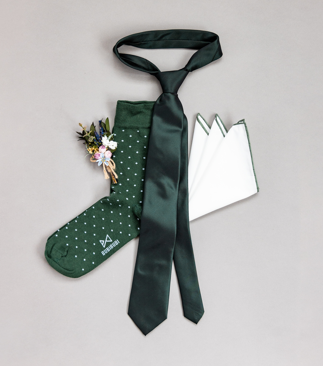 Emerald green necktie bubibubi.eu
