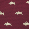Červená kravata so žralokmi