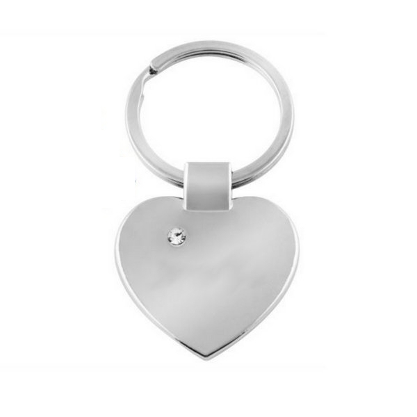 Szív alakú kulcstartó-medál cirkon kaviccsal