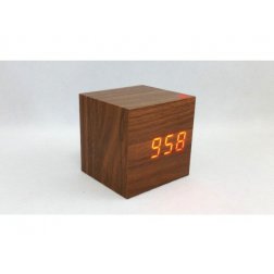 Dřevěné LCD hodiny s datumem, budíkem a teploměrem