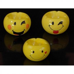 Emoji kerámia hamutartó