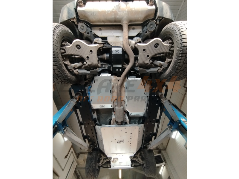 Assembly of aluminium underbody covers MP4x4 Land Rover Defender 110 ...