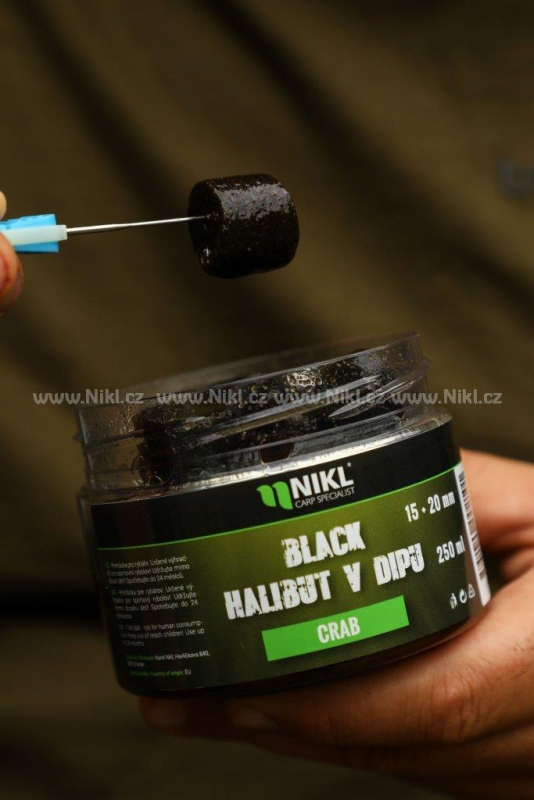 Nikl - Pelety v Dipu Black Halibut Crab Mix 15+20mm 250g