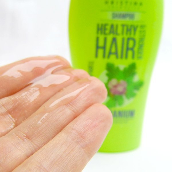 Přírodní šampon pelargonie pro zdravé a silné vlasy 200 ml