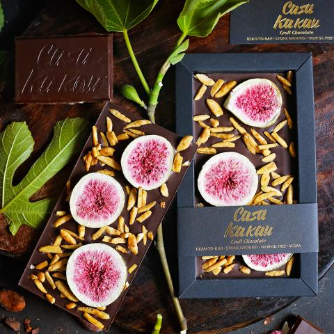 CASA KAKAU Vegánska remeselná čokoláda s figami a karamelizovanými mandľami 70 g
