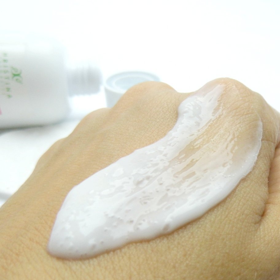 HRISTINA Přírodní čistící pleťové mléko na oči, tvář a rty - vitamin A a E 150 ml
