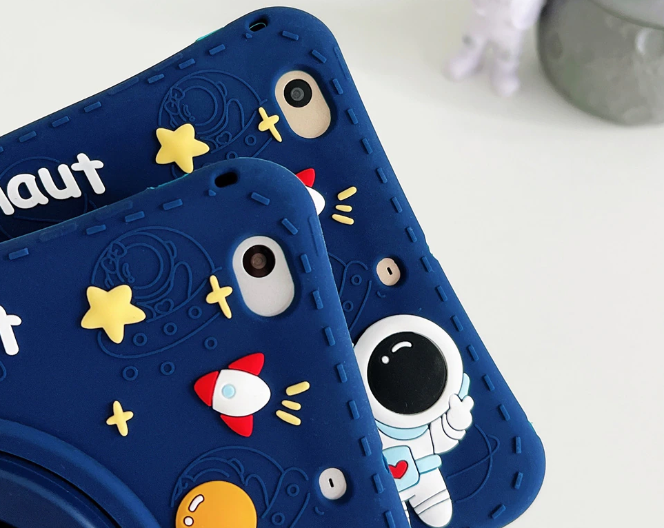 Dětský obal na tablet s motivem astronauta pro Samsung Galaxy A8