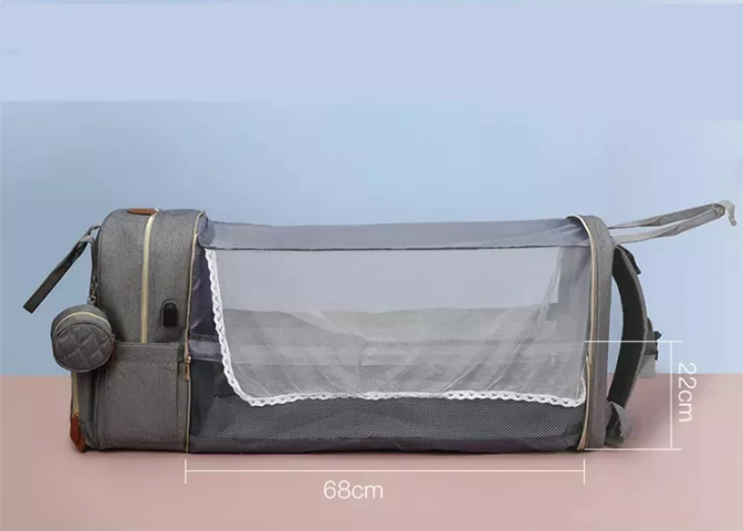 Dětský přebalovací batoh s rozložitelnou postýlkou - Šedý