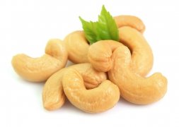 Kešu naturál W320 1 kg - AKCIA