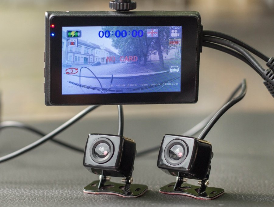 3CH kamerový systém s 3" LCD a GPS na kamiony X1V
