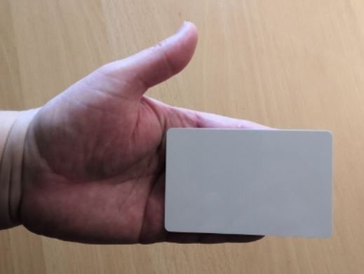 RFID karta na otváranie dverí