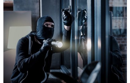 Wie den Raum vor der Tür gegen Vandalismus sichern?