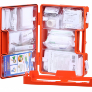 Lekárnička kufrík prvej pomoci s výbavou pre 20 osôb