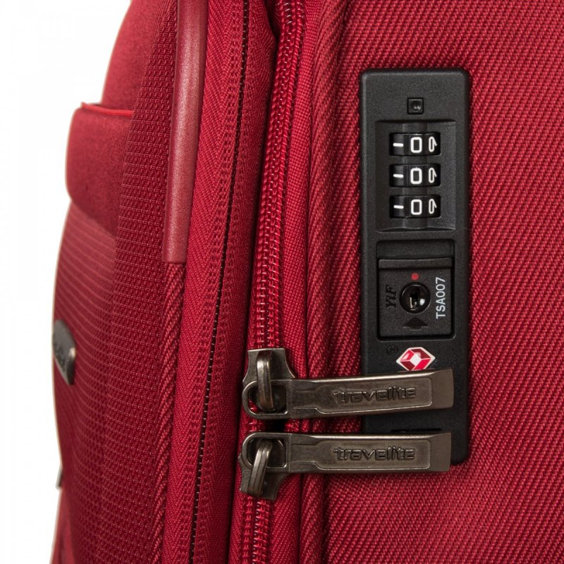 Travelite Capri 4w M cestovní kufr TSA 66 cm 67/77 l Red